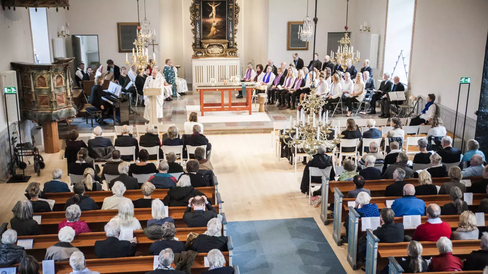 Gudstjänst i Rådmansö kyrka.